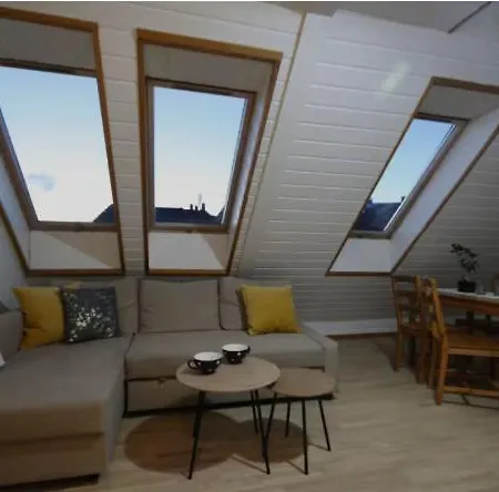 Top-floor With Lots Of Light Lejlighed *